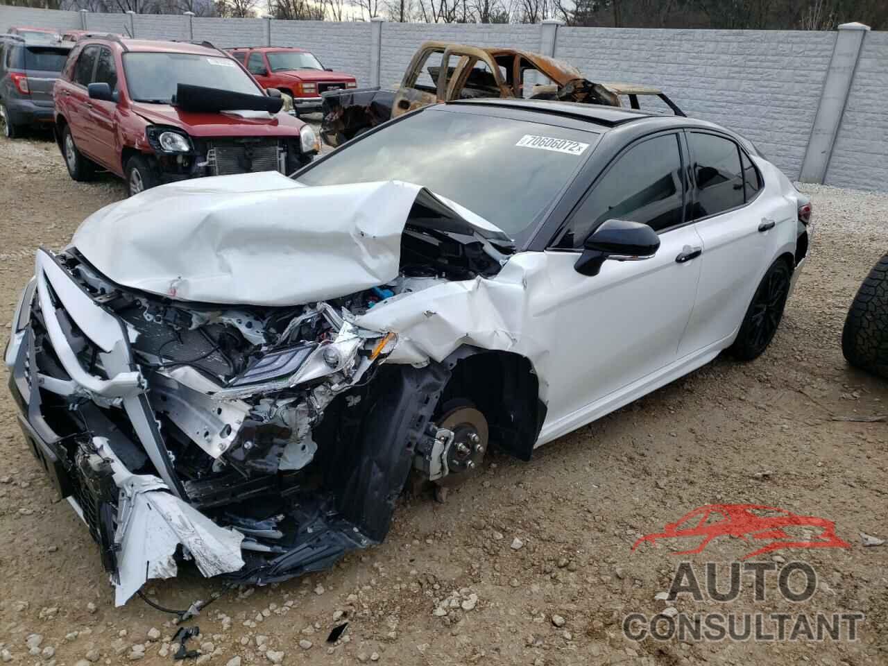 TOYOTA CAMRY 2022 - 4T1K61AK4NU066379