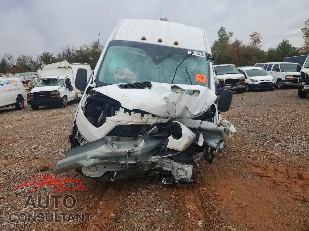 FORD TRANSIT 2018 - 1FTRS4XGXJKA11105