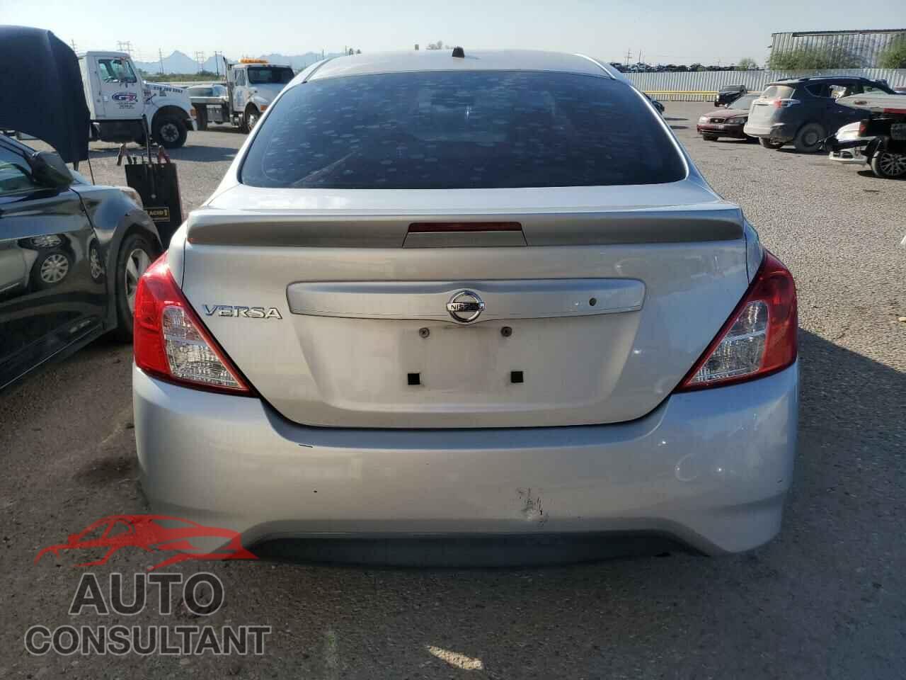 NISSAN VERSA 2017 - 3N1CN7AP3HL826362