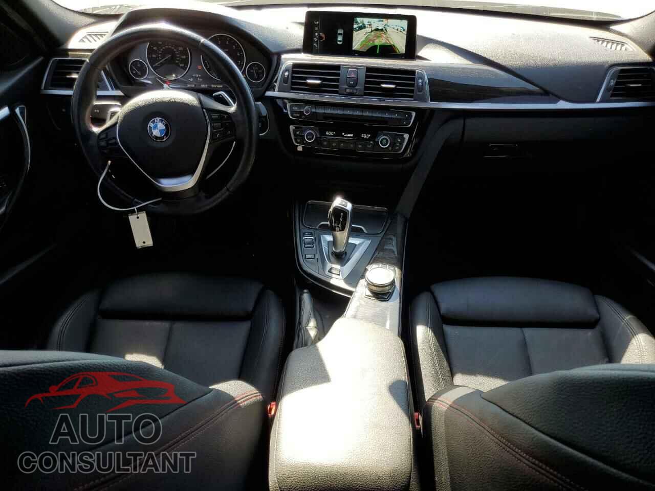 BMW 3 SERIES 2017 - WBA8E1C30HA158986