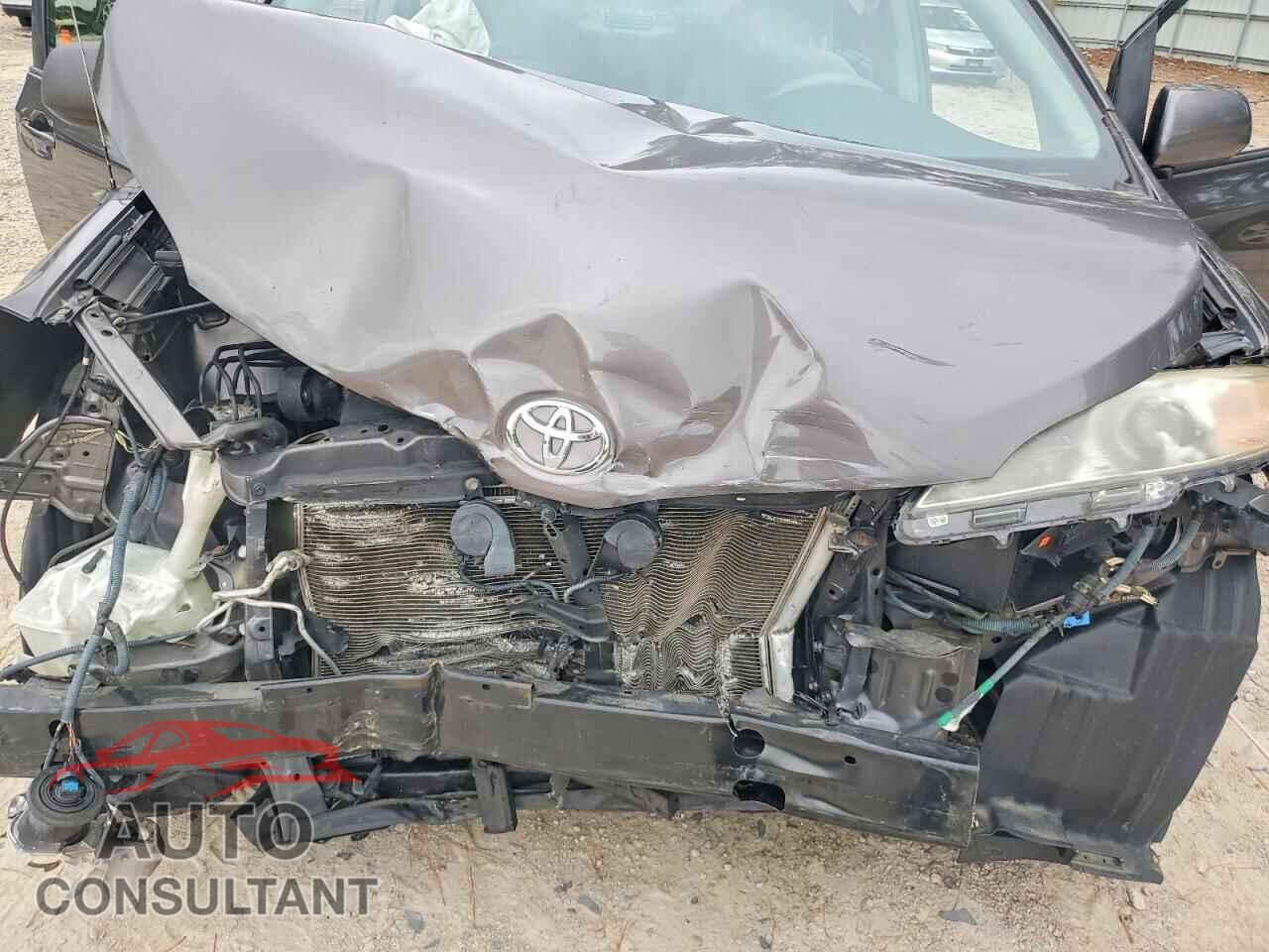 TOYOTA SIENNA 2012 - 5TDKK3DC0CS184589