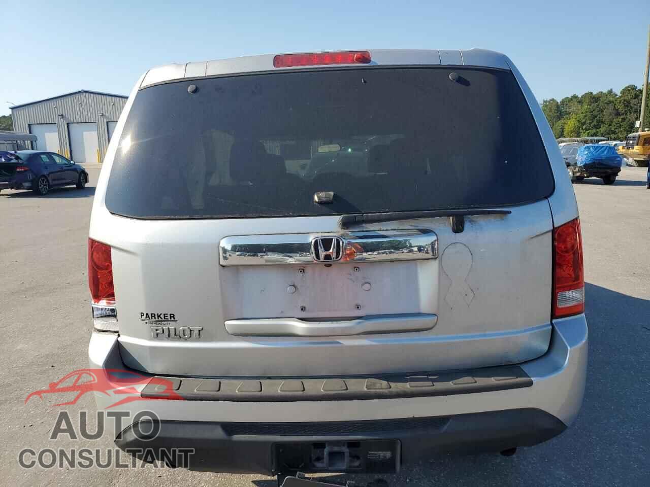 HONDA PILOT 2014 - 5FNYF3H28EB006758