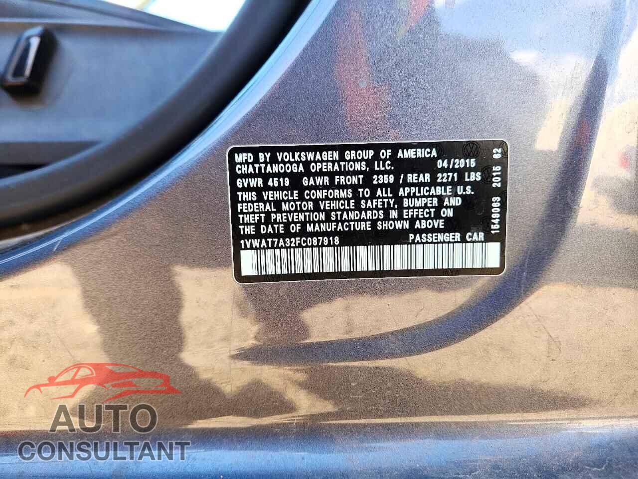 VOLKSWAGEN PASSAT 2015 - 1VWAT7A32FC087918