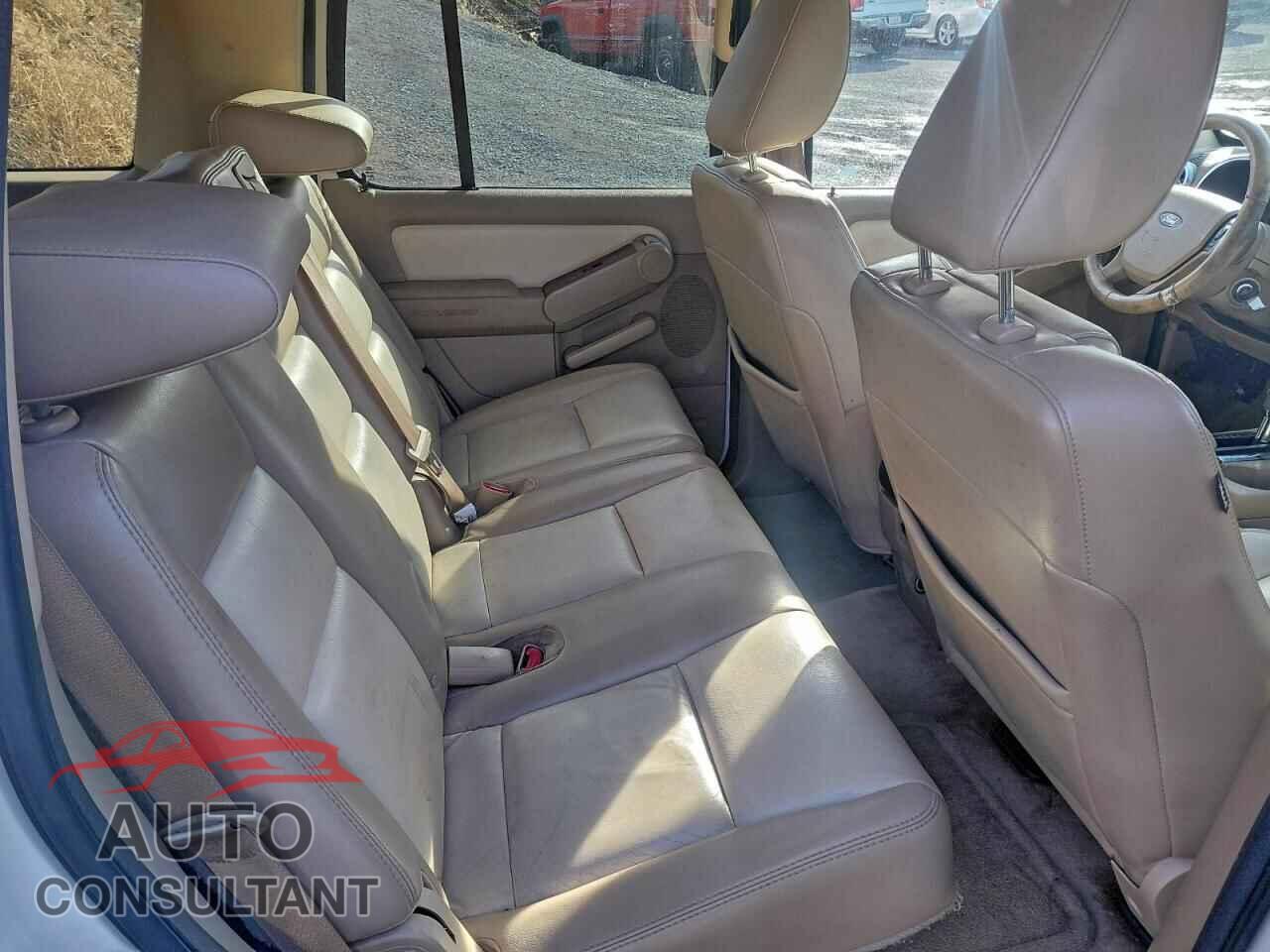FORD EXPLORER 2010 - 1FMEU7EE0AUA72507