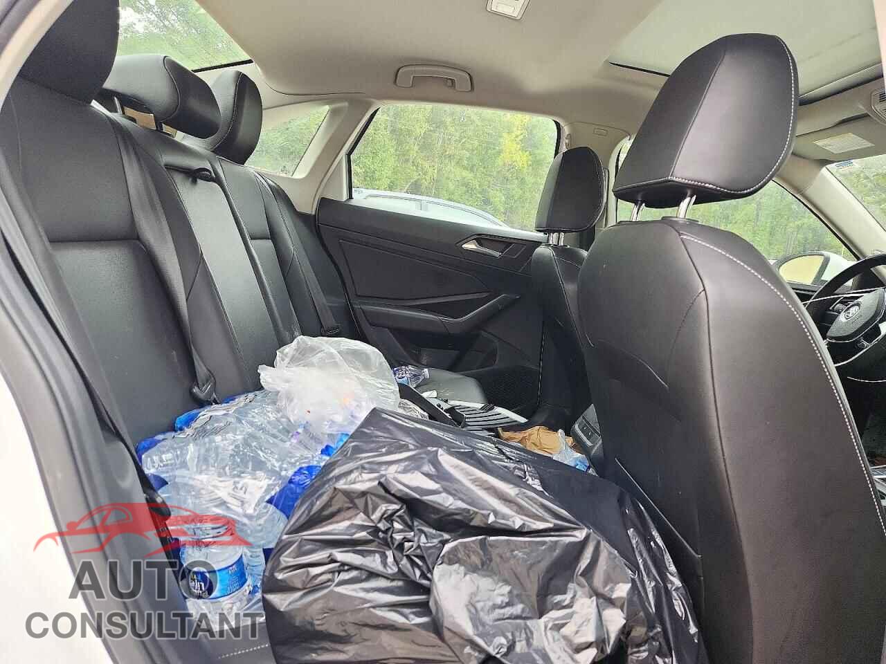 VOLKSWAGEN JETTA 2019 - 3VWEB7BU6KM207045