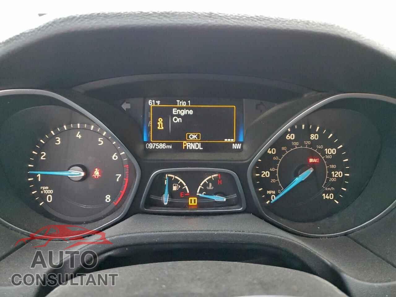 FORD FOCUS 2017 - 1FADP3F26HL328742