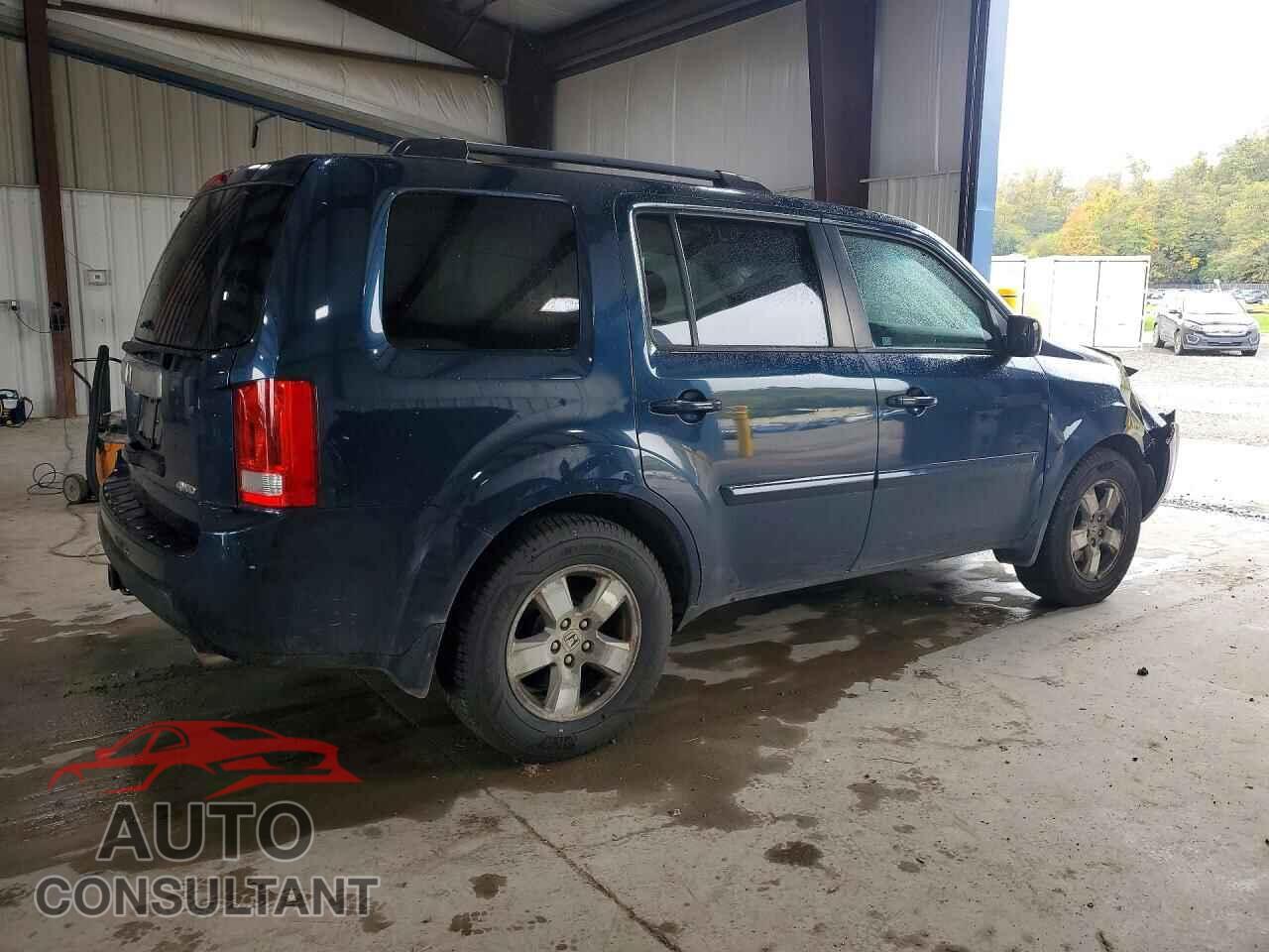 HONDA PILOT 2011 - 5FNYF4H58BB042431
