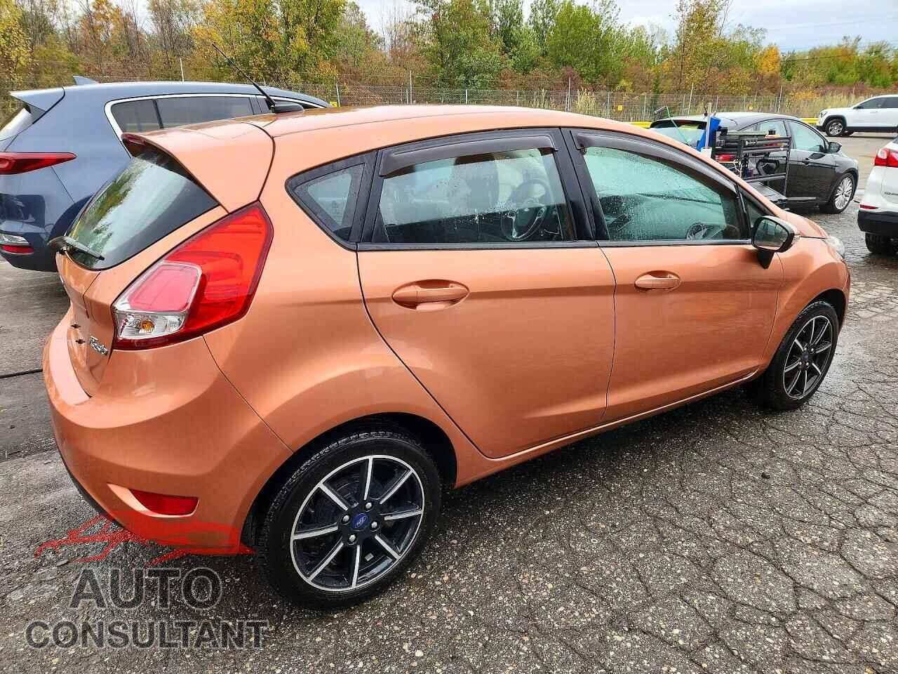 FORD FIESTA 2017 - 3FADP4EJ9HM153948
