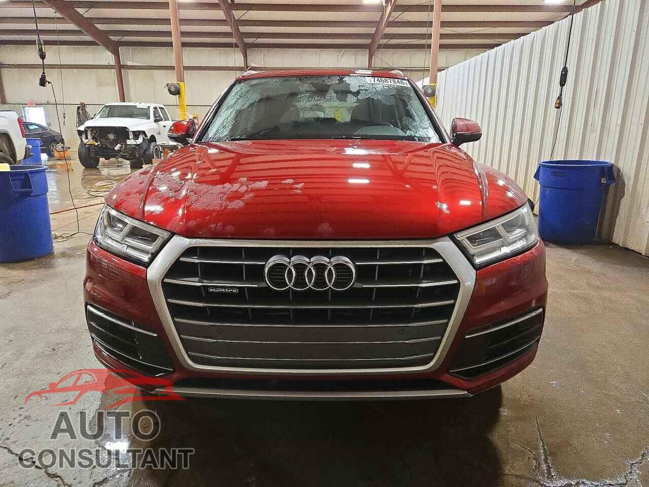 AUDI Q5 2018 - WA1BNAFY6J2196149