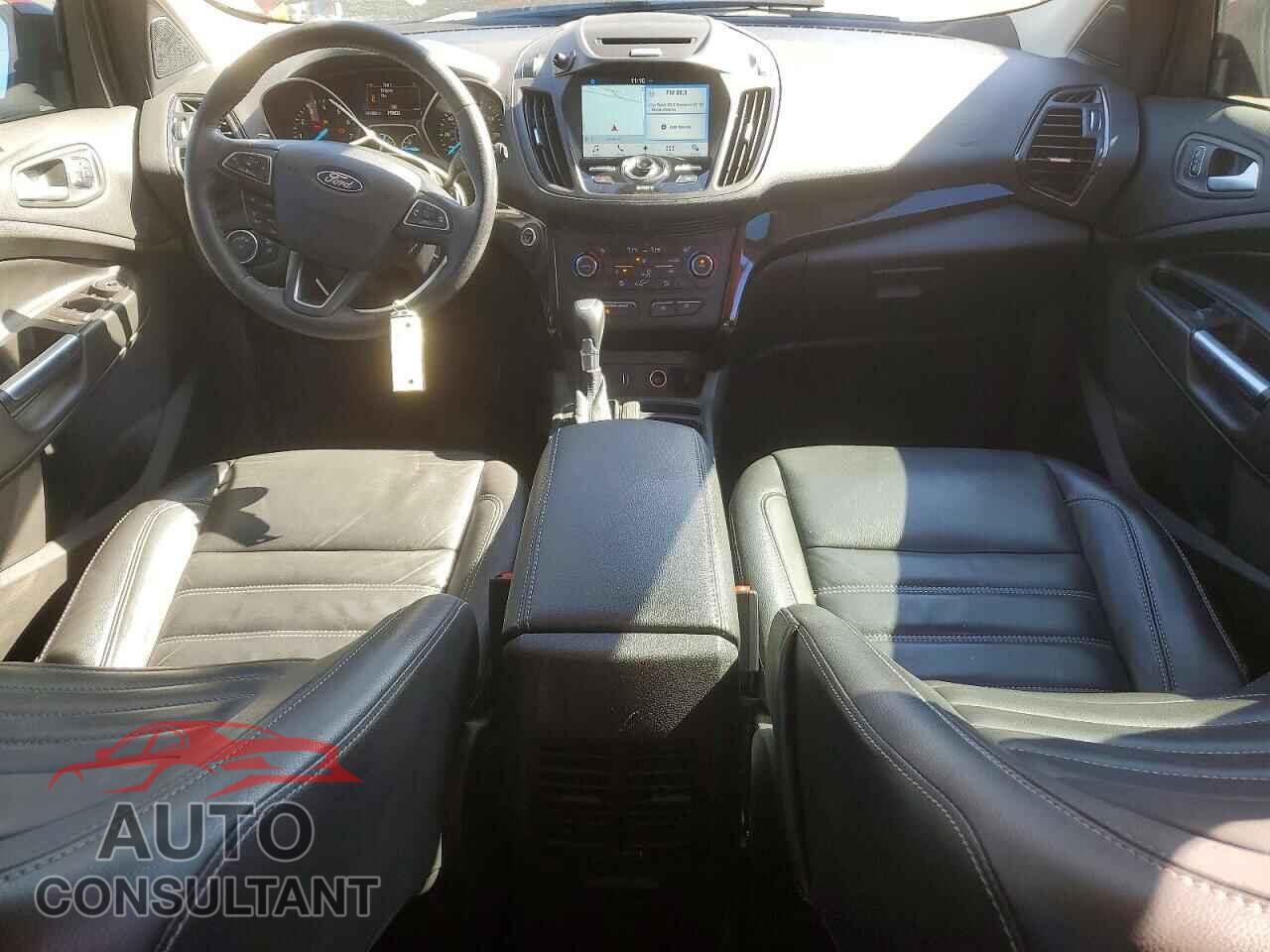 FORD ESCAPE 2017 - 1FMCU0JD8HUC71763