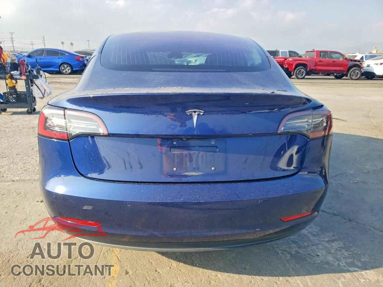 TESLA MODEL 3 2018 - 5YJ3E1EA1JF035896