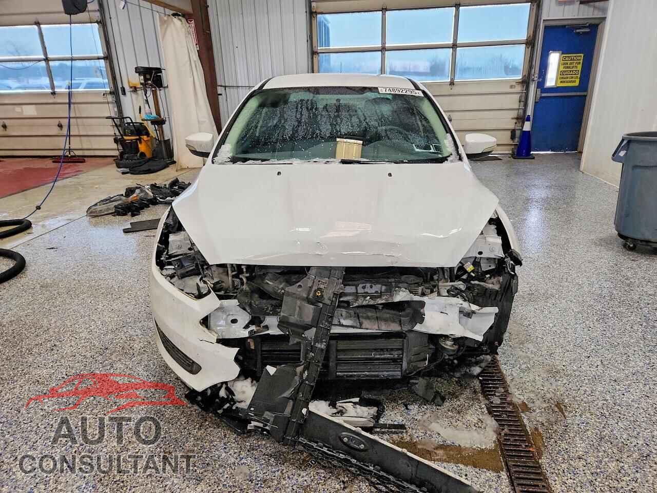 FORD FOCUS 2015 - 1FADP3F20FL354119