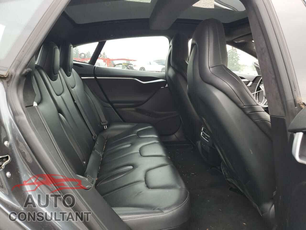 TESLA MODEL S 2016 - 5YJSA1E27GF160832