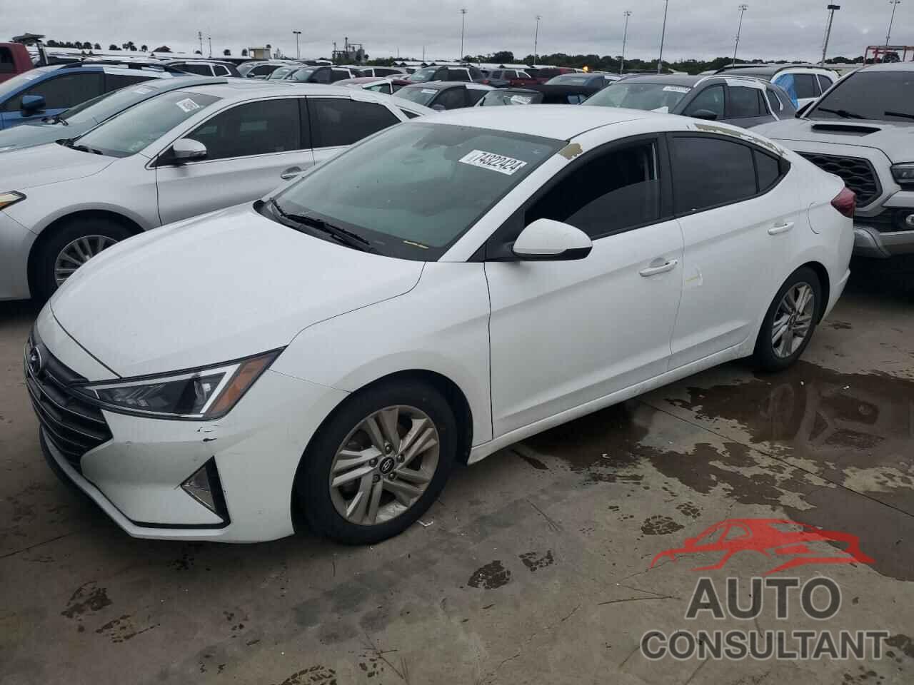 HYUNDAI ELANTRA 2020 - 5NPD84LF7LH593235
