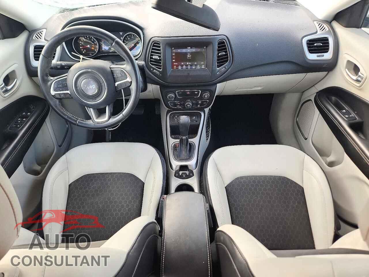 JEEP COMPASS 2018 - 3C4NJCBB2JT240979