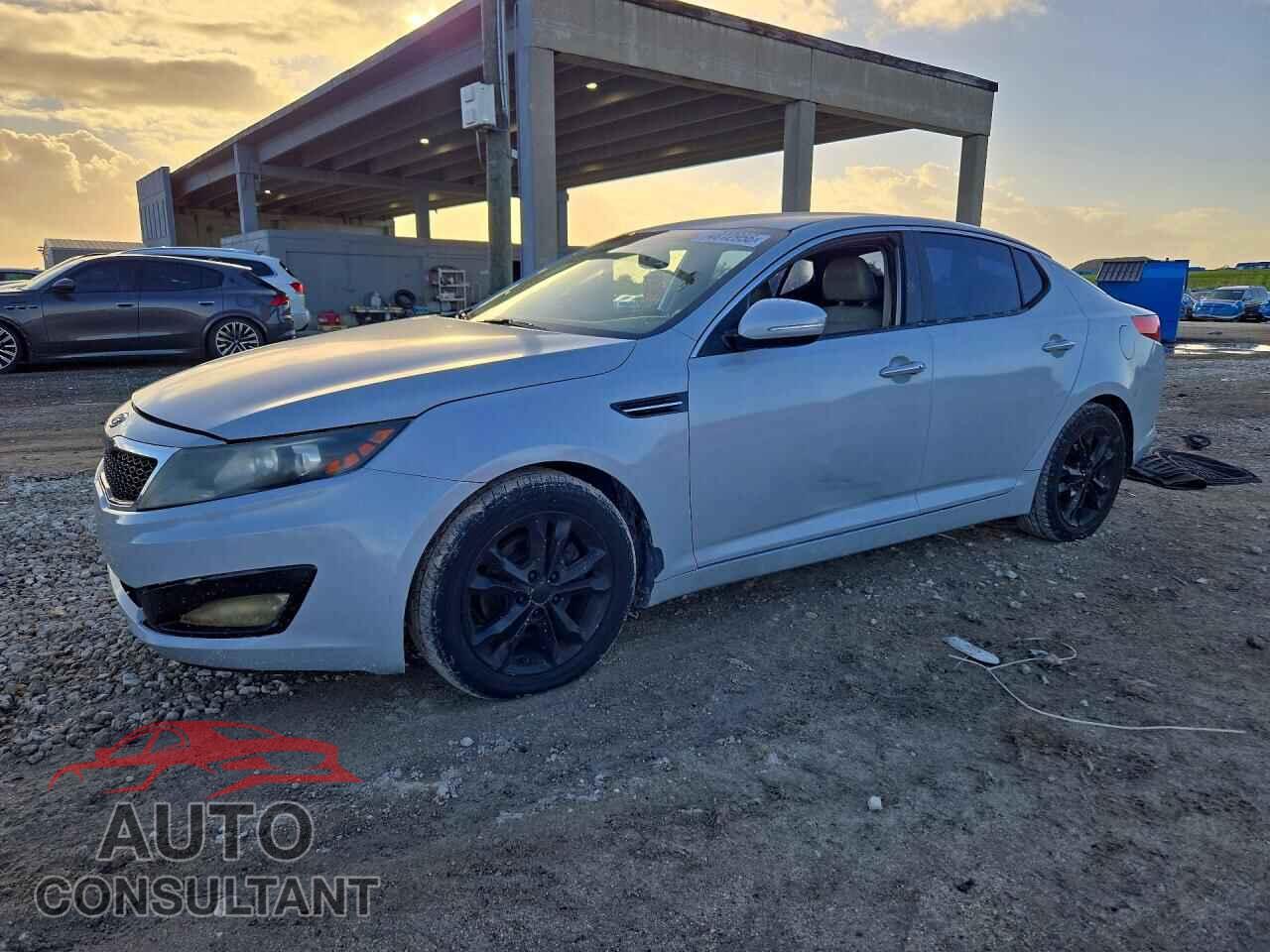 KIA OPTIMA 2011 - KNAGN4A78B5072618