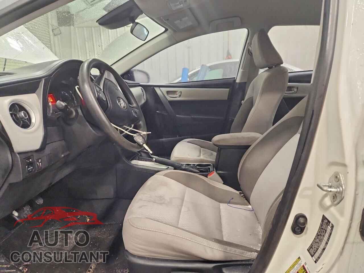 TOYOTA COROLLA 2017 - 5YFBURHE5HP691481
