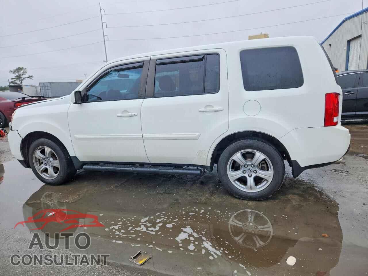 HONDA PILOT 2015 - 5FNYF3H41FB021301