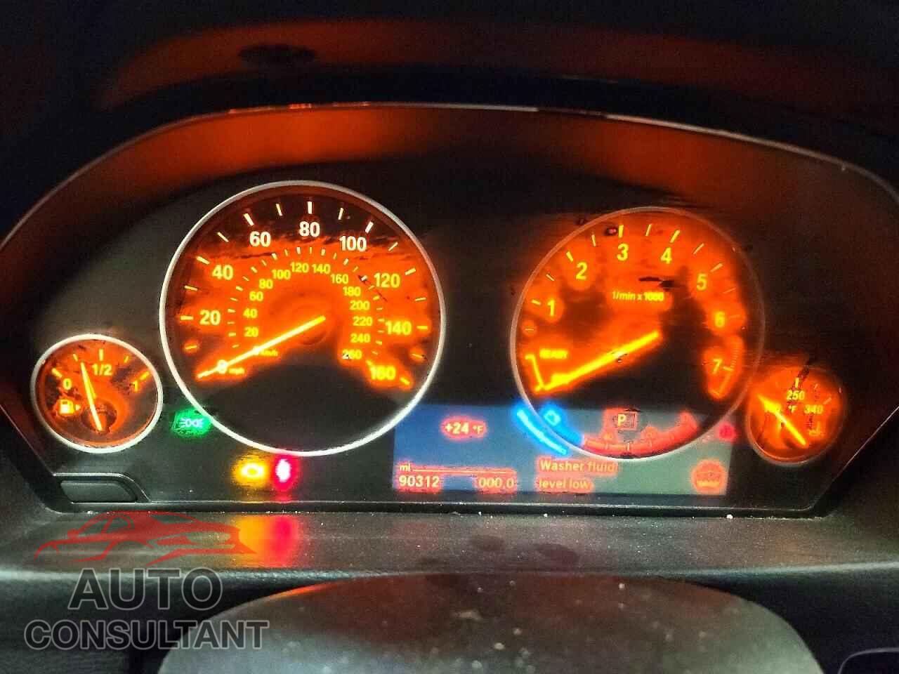 BMW 320 2018 - WBA8E5G52JNU45585