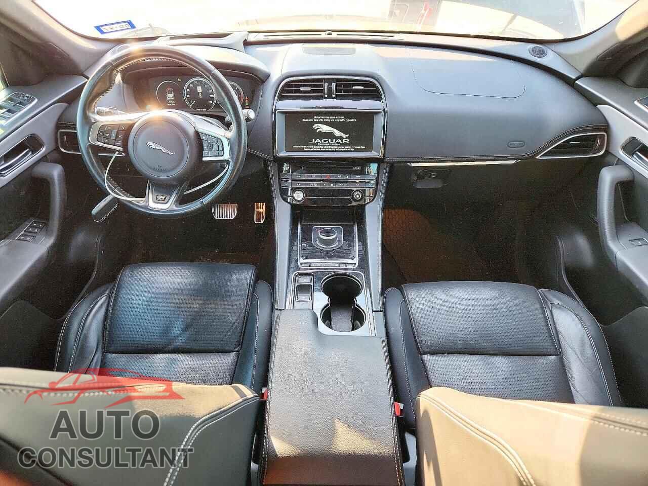 JAGUAR F-PACE 2017 - SADCL2BN4HA493927
