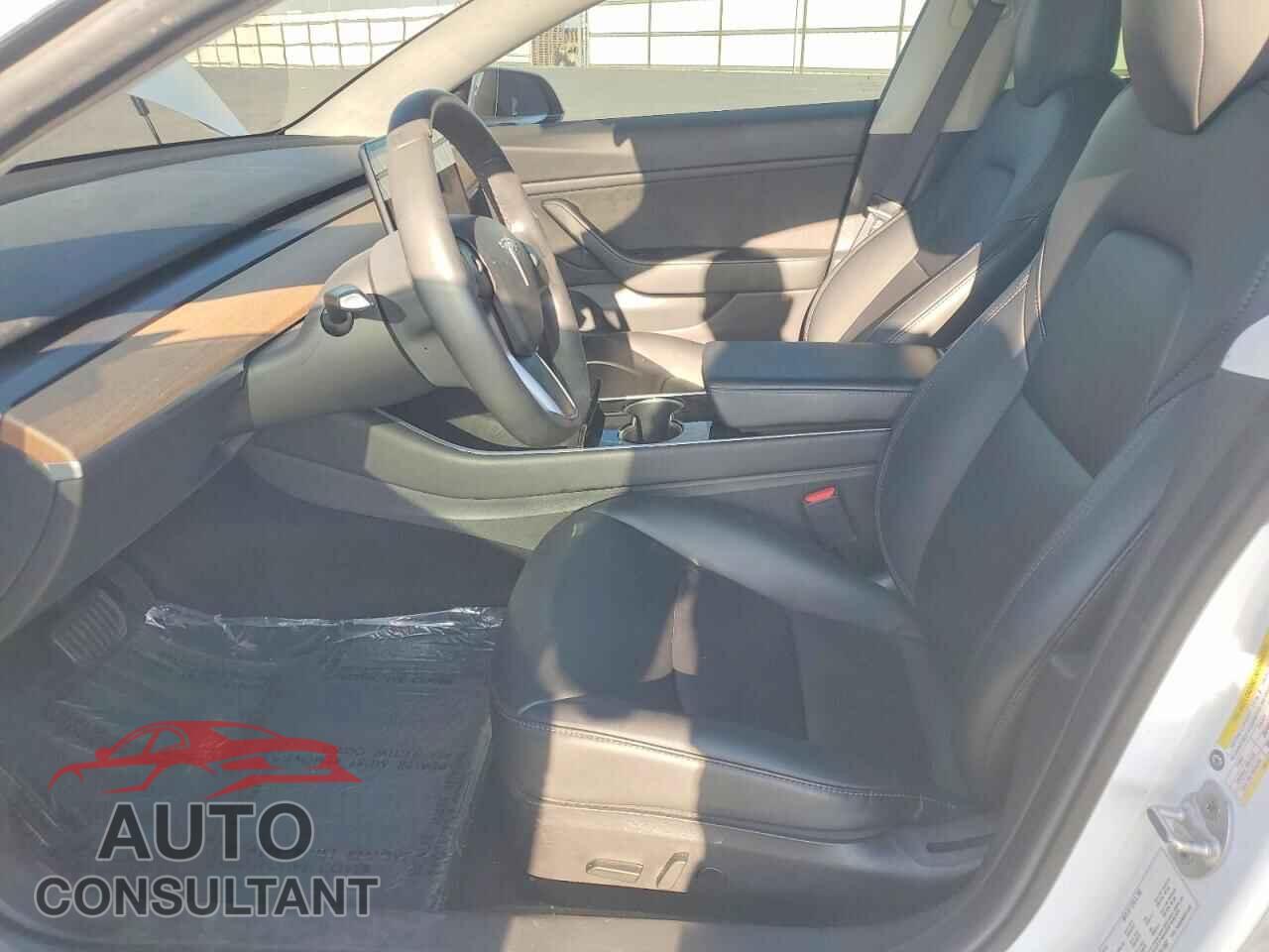 TESLA MODEL 3 2019 - 5YJ3E1EB4KF511407