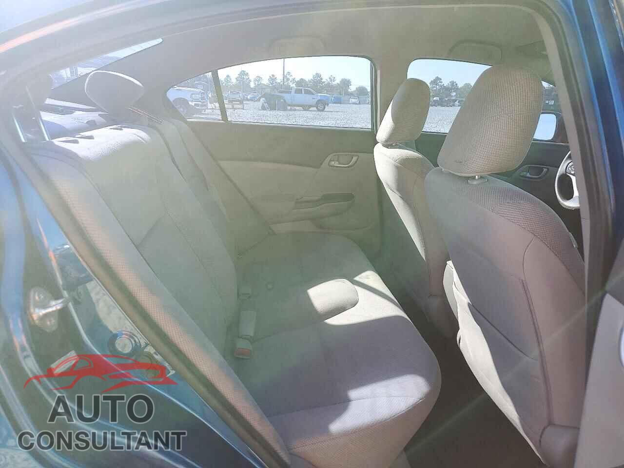 HONDA CIVIC 2012 - 2HGFB2F51CH501581