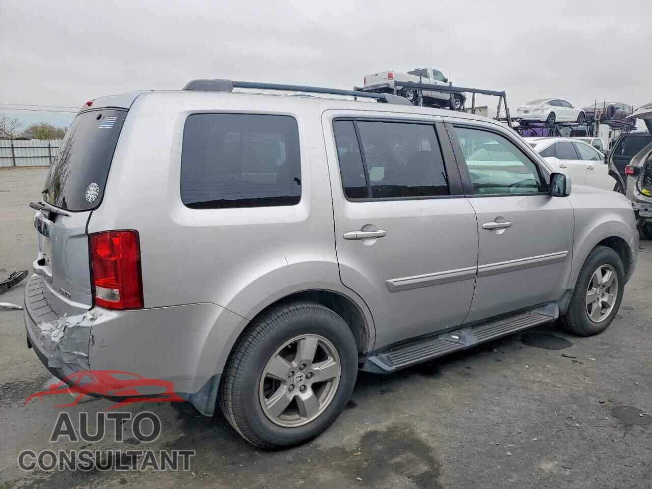 HONDA PILOT 2011 - 5FNYF4H71BB020319