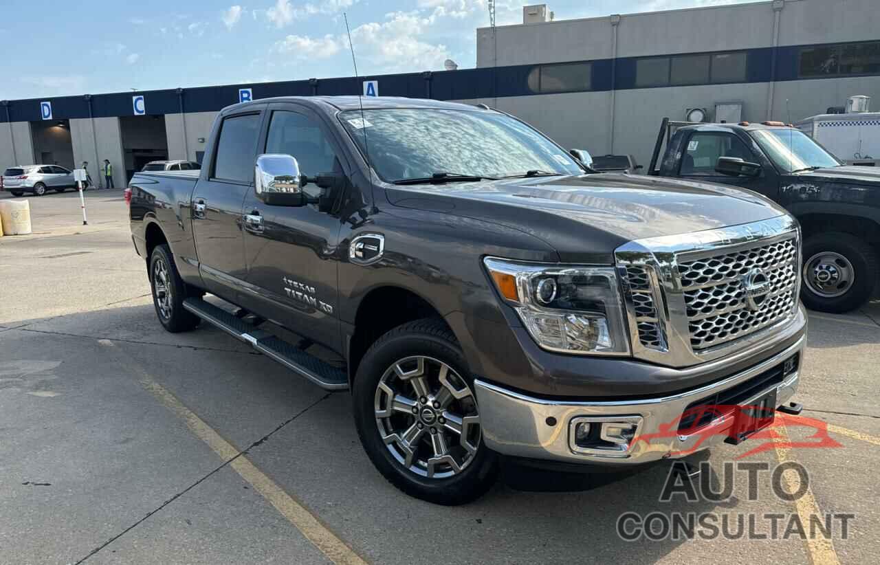 NISSAN TITAN 2019 - 1N6BA1F45KN527380
