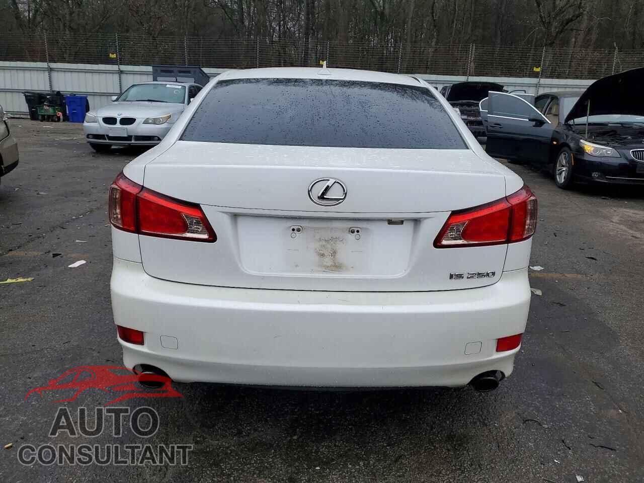LEXUS IS 2012 - JTHBF5C23C5177665