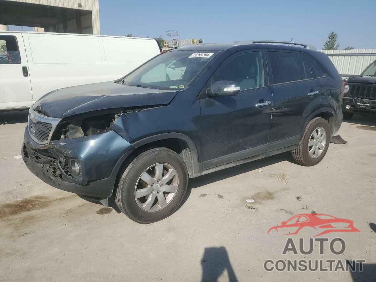 KIA SORENTO 2011 - 5XYKT4A13BG021887