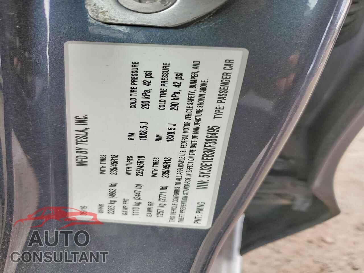 TESLA MODEL 3 2019 - 5YJ3E1EB3KF386495