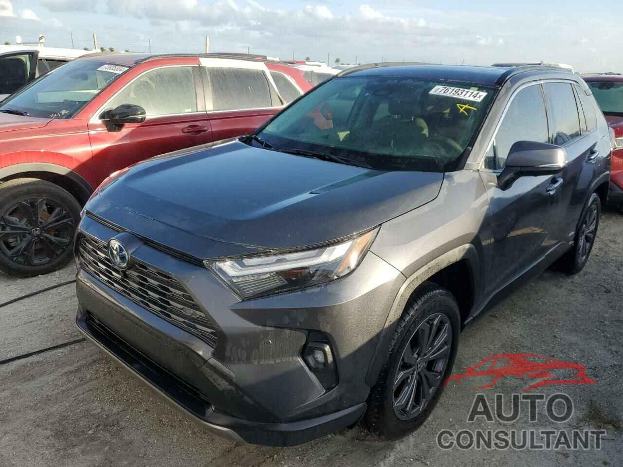 TOYOTA RAV4 2024 - JTMD6RFV5RD126061