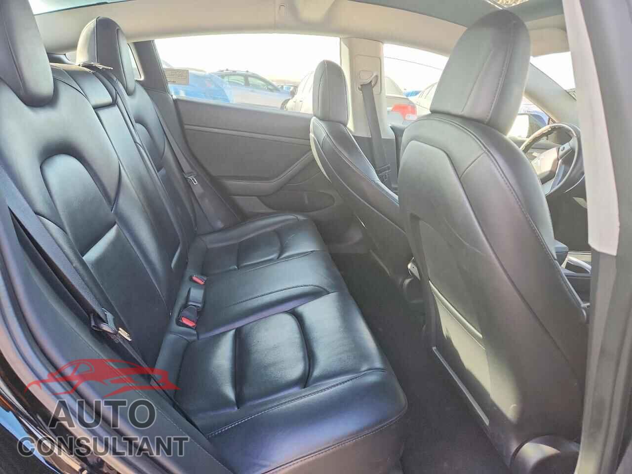 TESLA MODEL 3 2022 - 5YJ3E1EA7NF370232