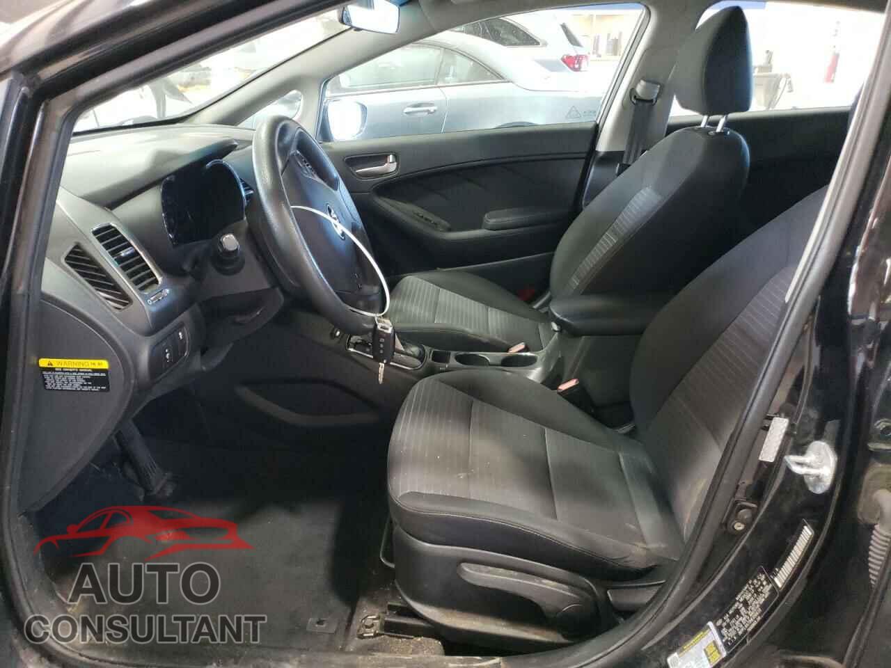 KIA FORTE 2017 - 3KPFL4A73HE056618
