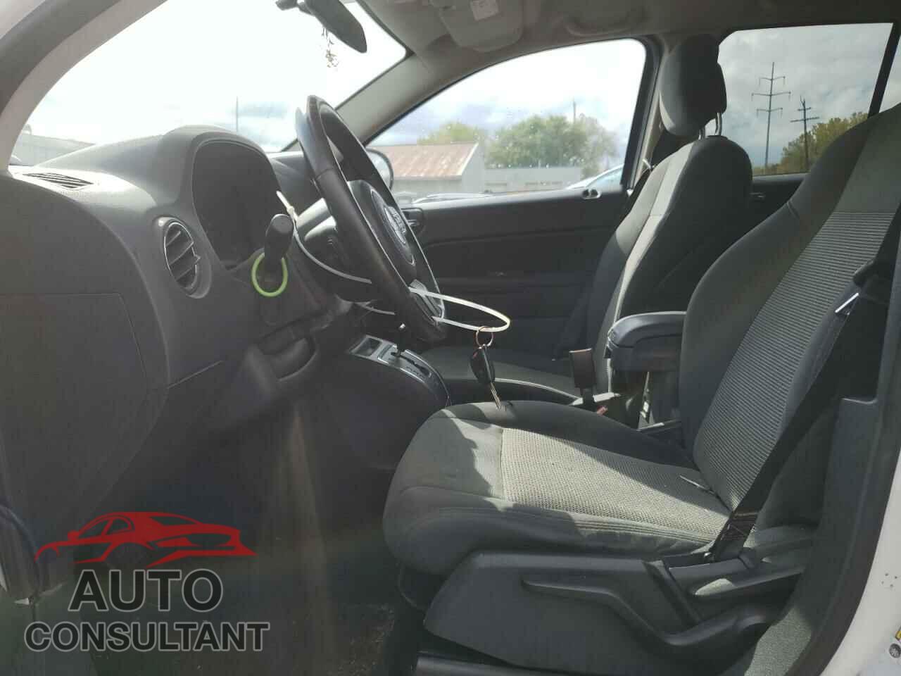 JEEP COMPASS 2011 - 1J4NF1FB8BD223167