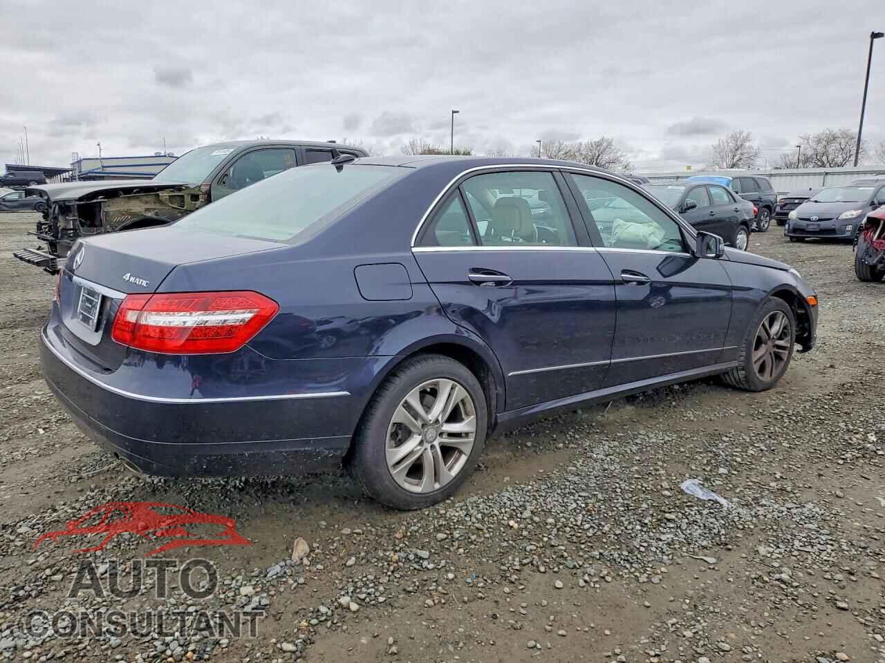 MERCEDES-BENZ E-CLASS 2011 - WDDHF8HB4BA399021