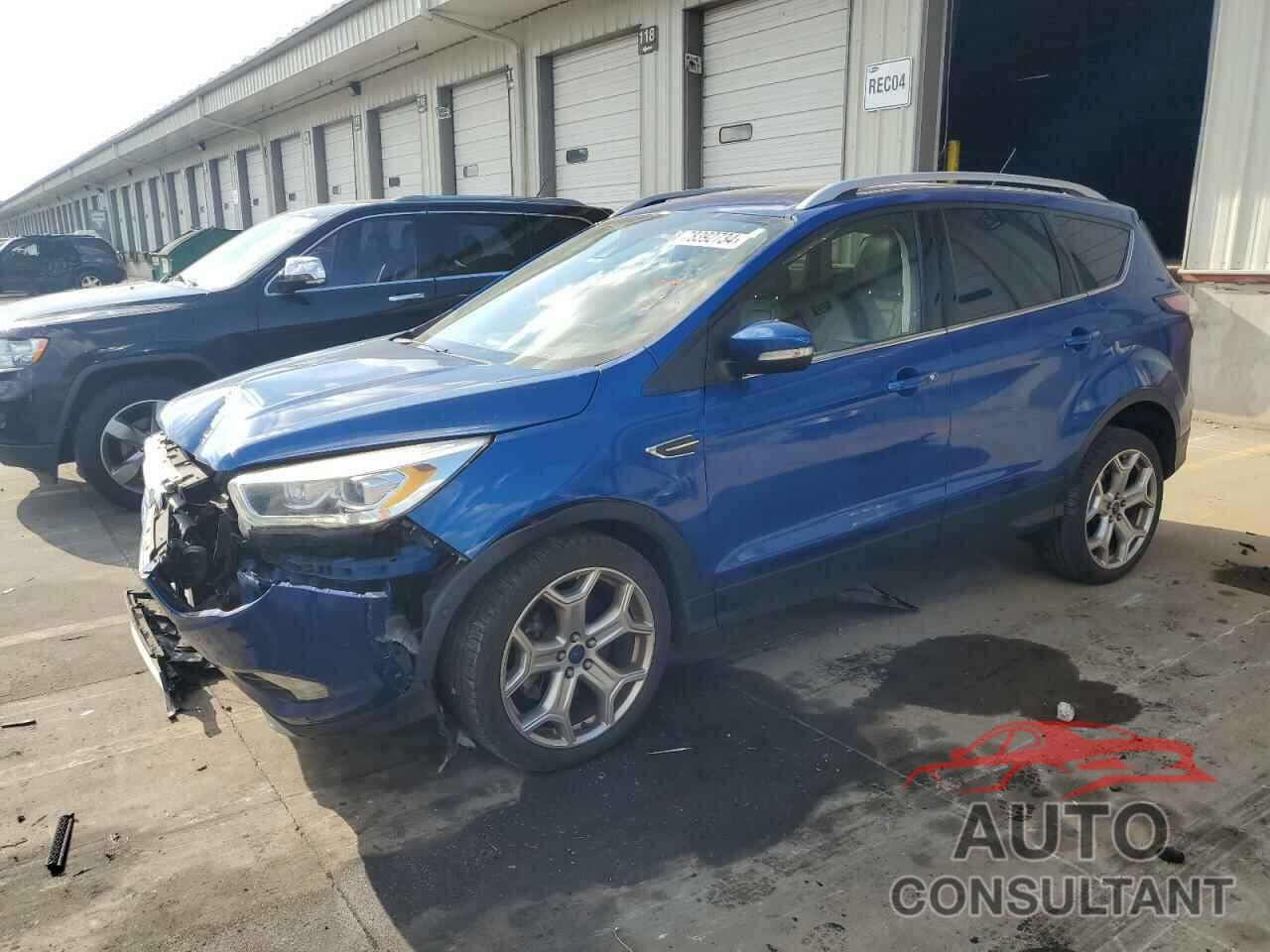 FORD ESCAPE 2017 - 1FMCU0J95HUD92083