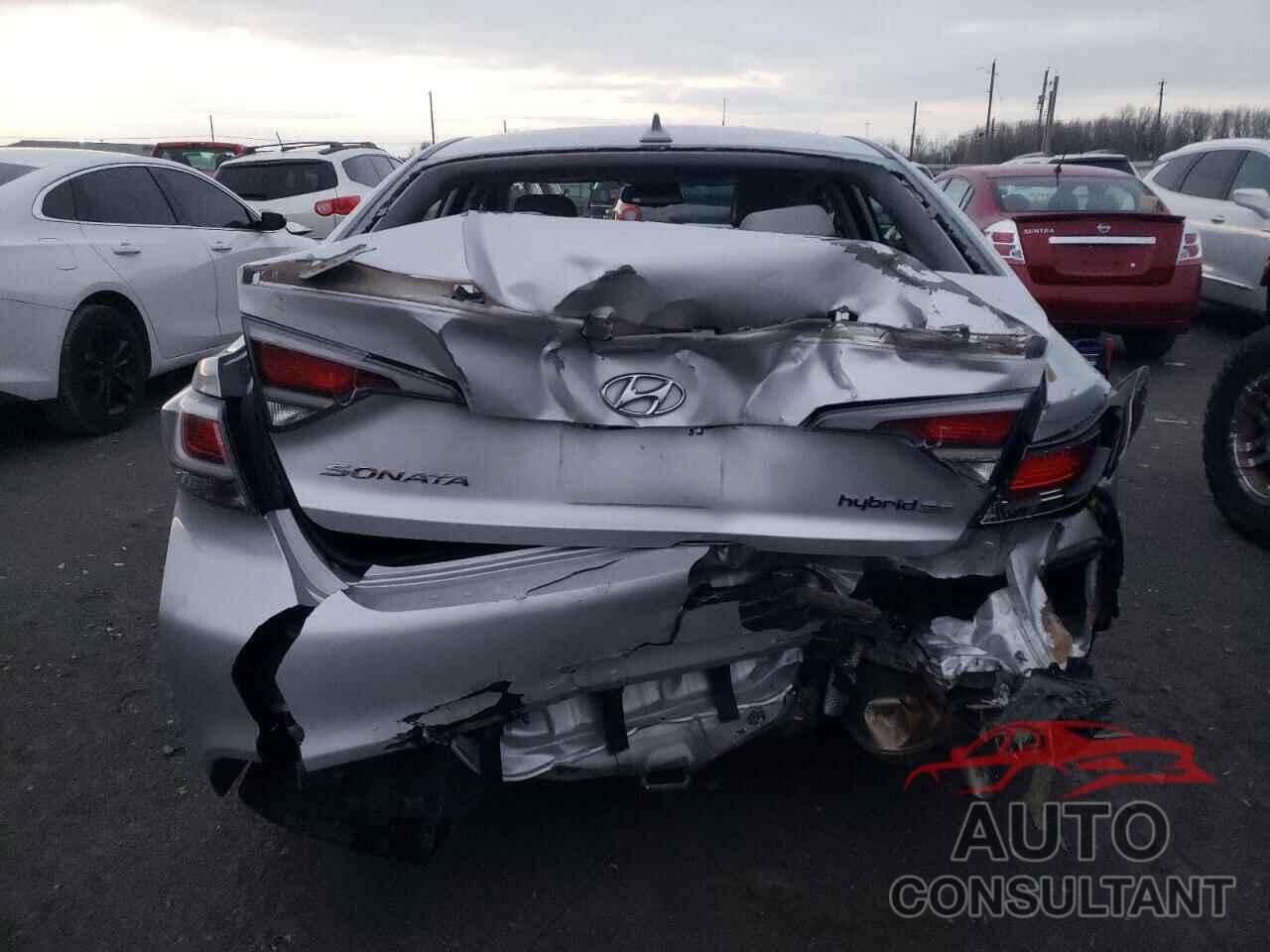 HYUNDAI SONATA 2016 - KMHE24L14GA018951