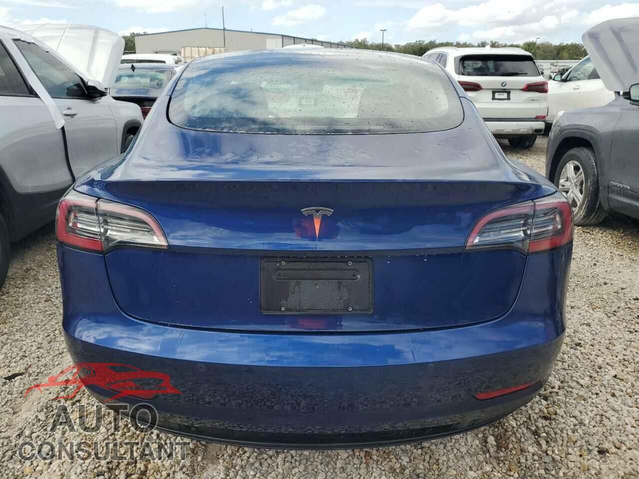 TESLA MODEL 3 2021 - 5YJ3E1EA0MF990757