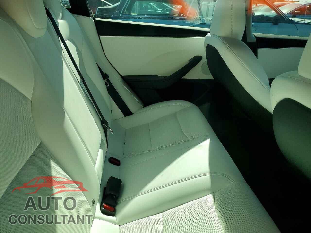 TESLA MODEL 3 2024 - 5YJ3E1EA2RF828801