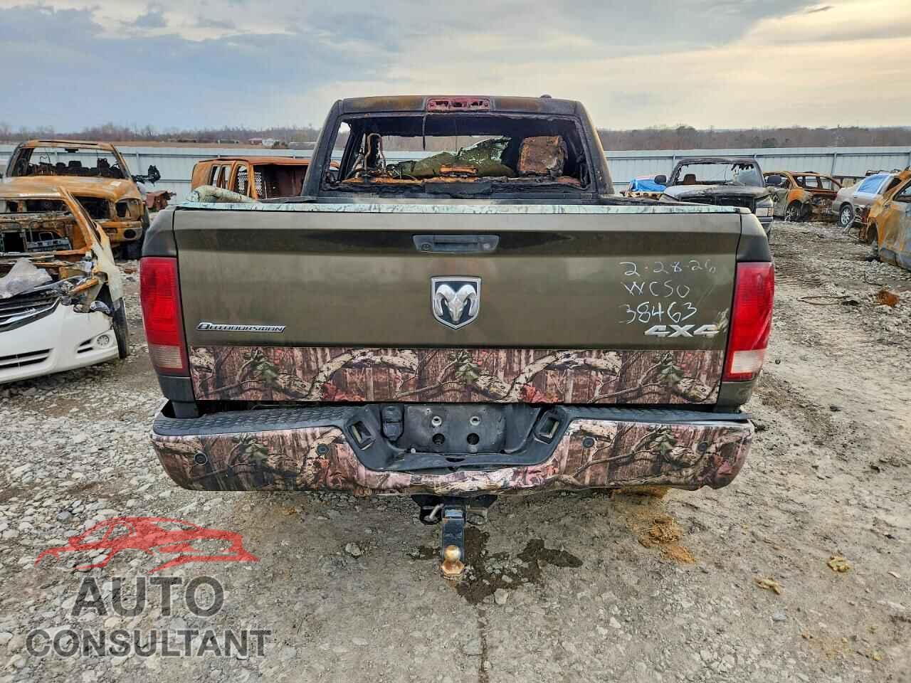 DODGE RAM 1500 2012 - 1C6RD7LT3CS176373