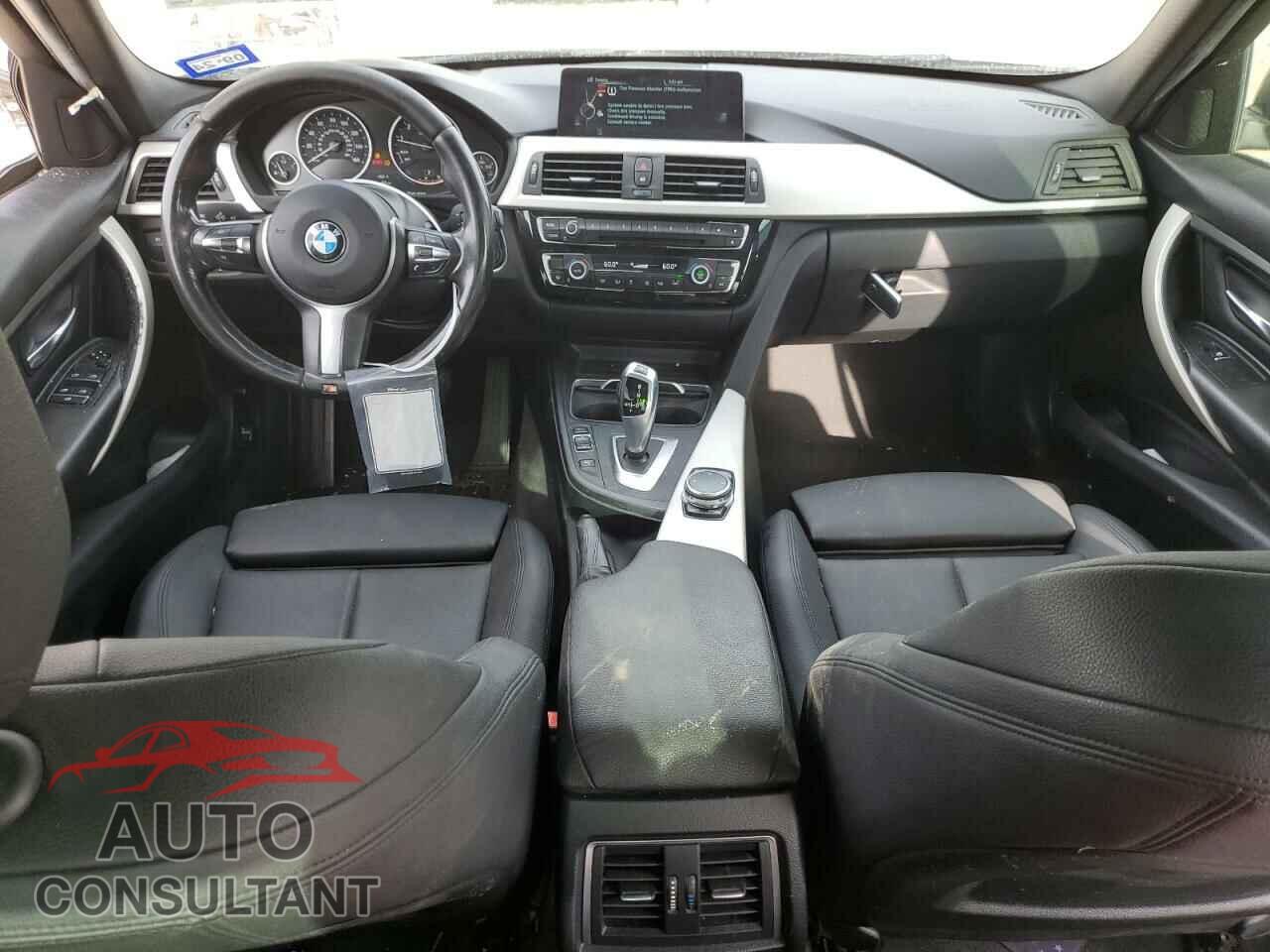 BMW 3 SERIES 2016 - WBA8E1G50GNU11226