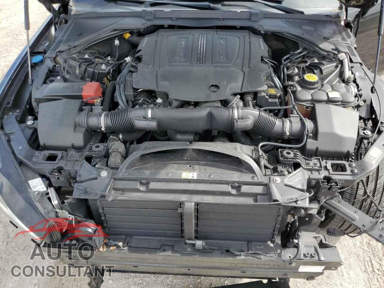 JAGUAR XE 2017 - SAJAF4BVXHCP10330