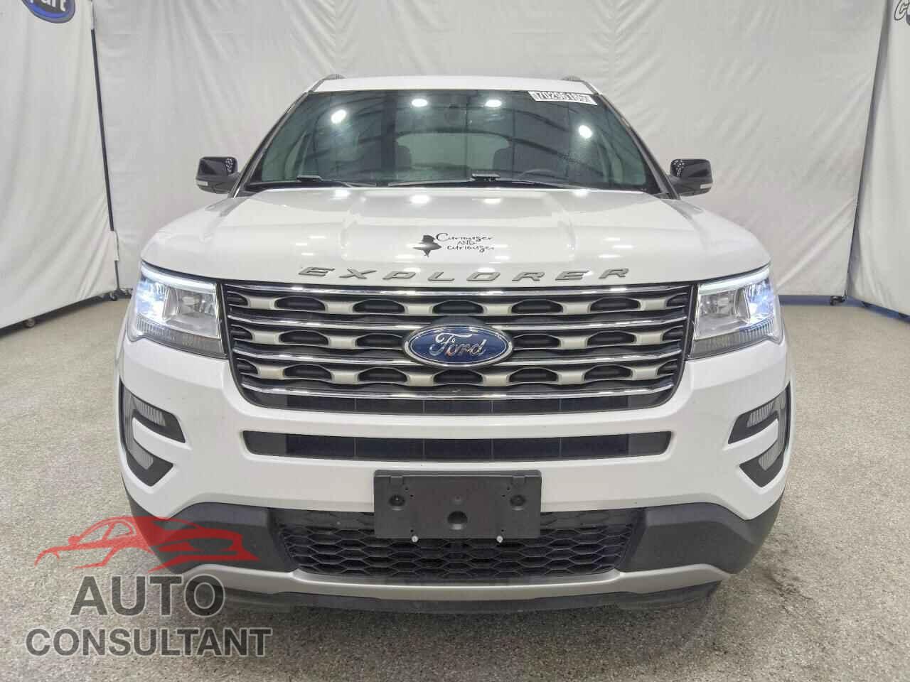 FORD EXPLORER 2017 - 1FM5K7D8XHGD99992
