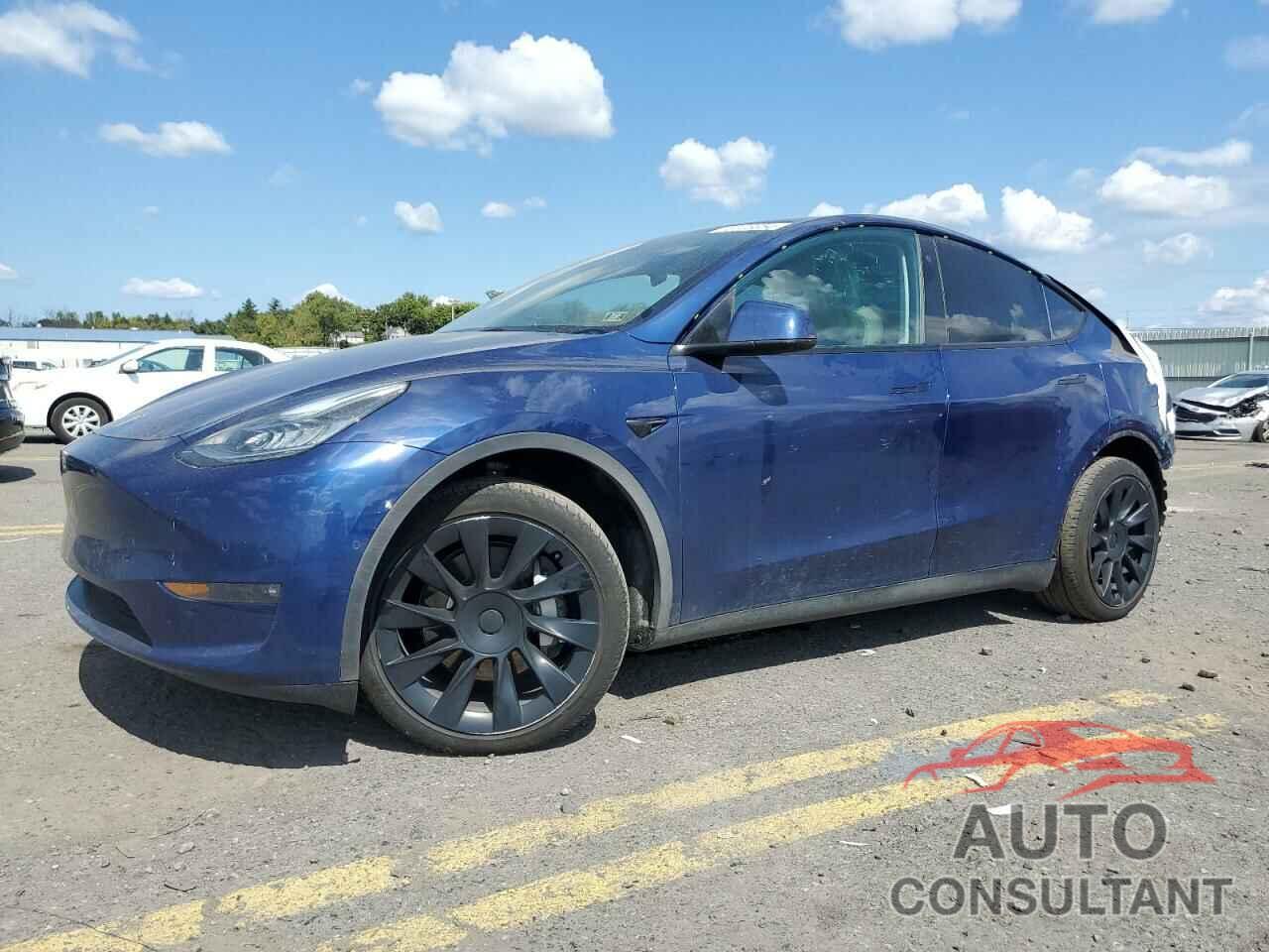 TESLA MODEL Y 2022 - 7SAYGDEE8NF414097