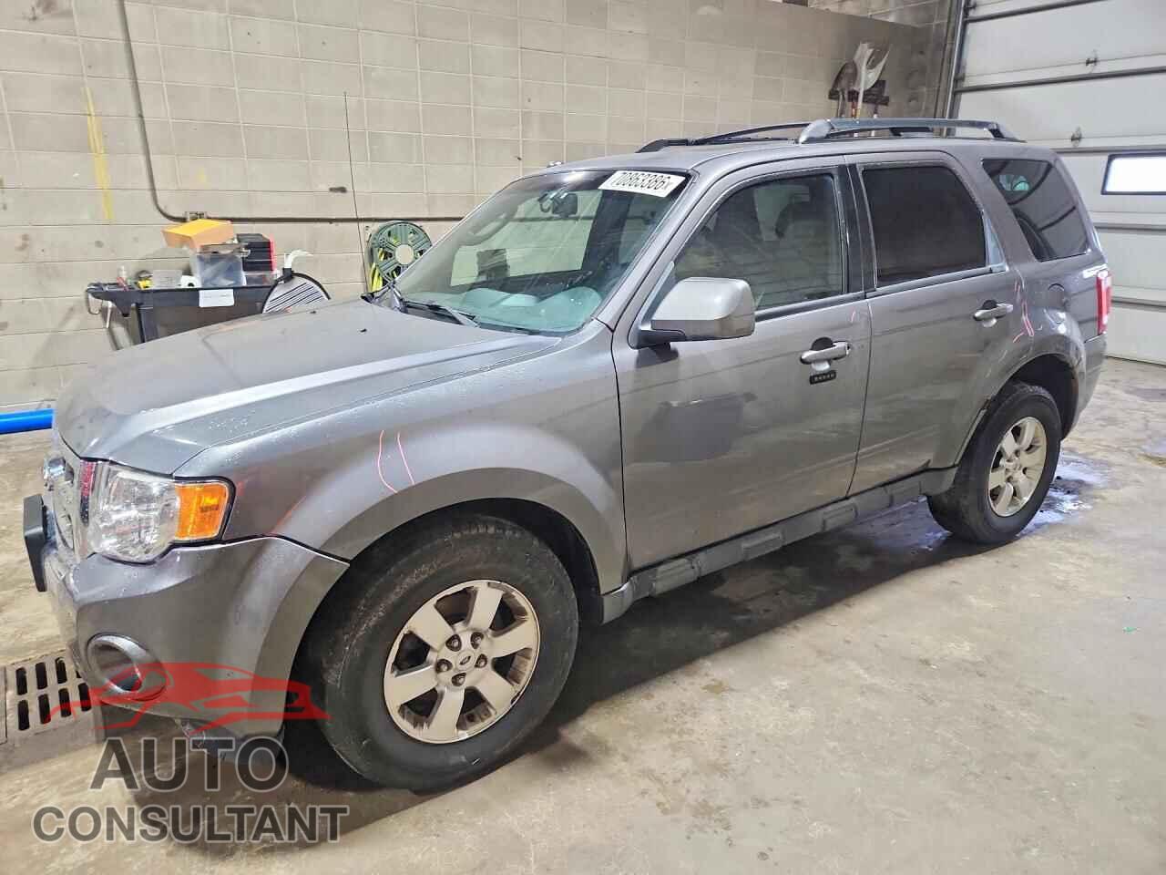 FORD ESCAPE 2010 - 1FMCU9EG7AKB50023