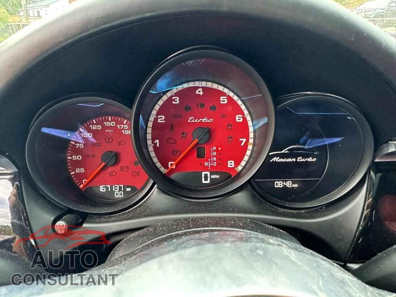 PORSCHE MACAN 2016 - WP1AF2A56GLB90905