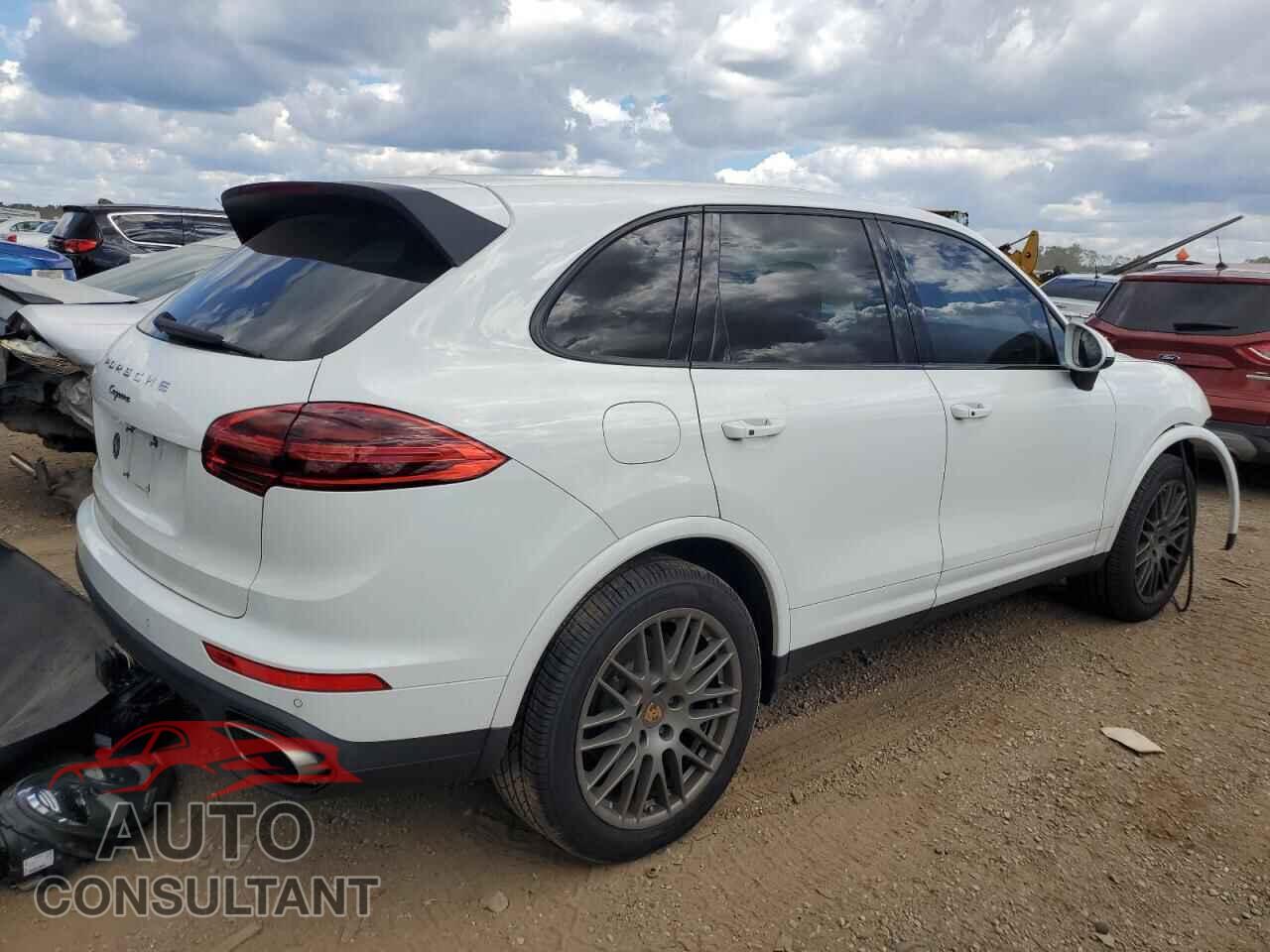PORSCHE CAYENNE 2017 - WP1AA2A27HKA83826