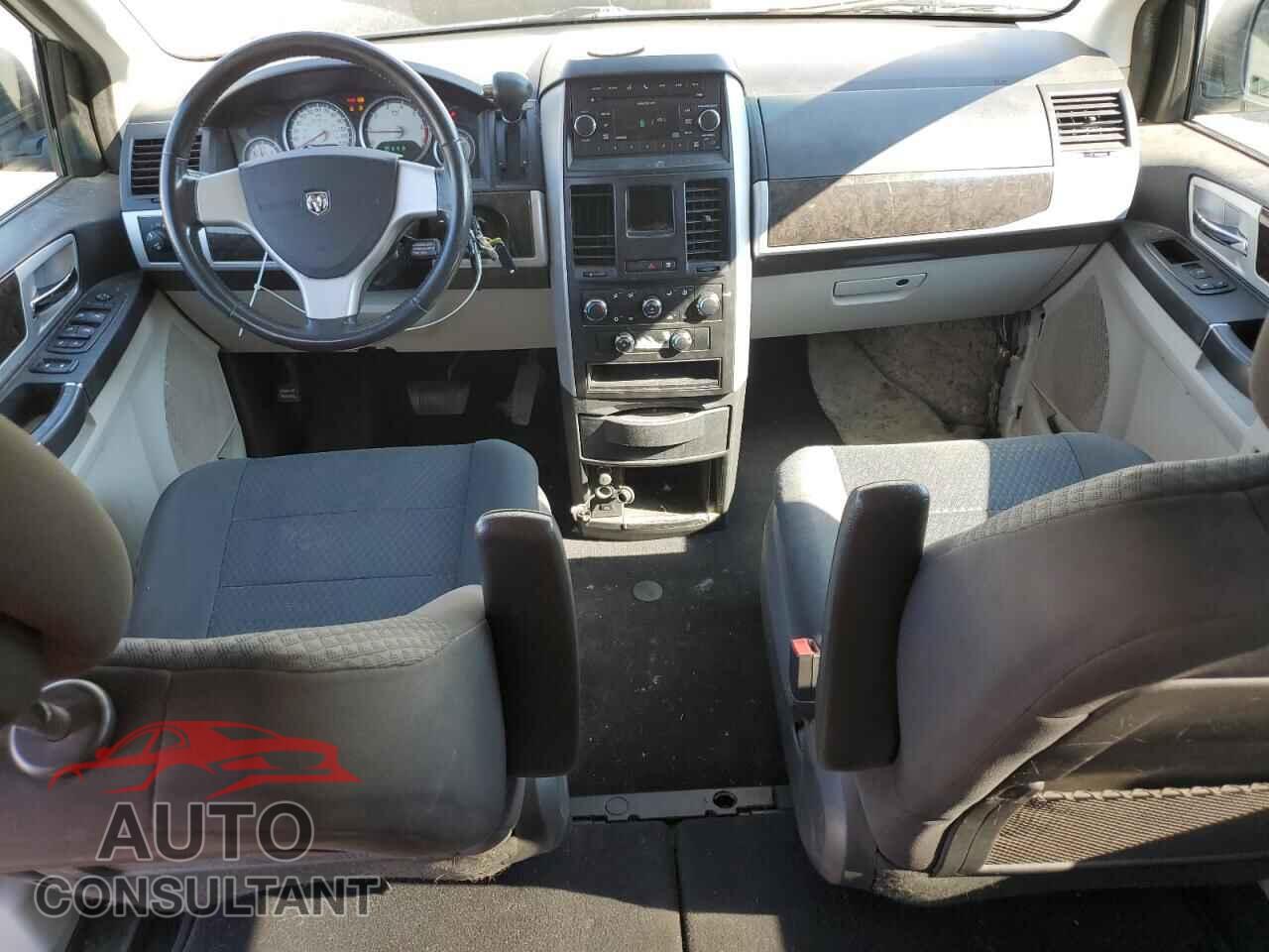 DODGE CARAVAN 2010 - 2D4RN5D12AR317524