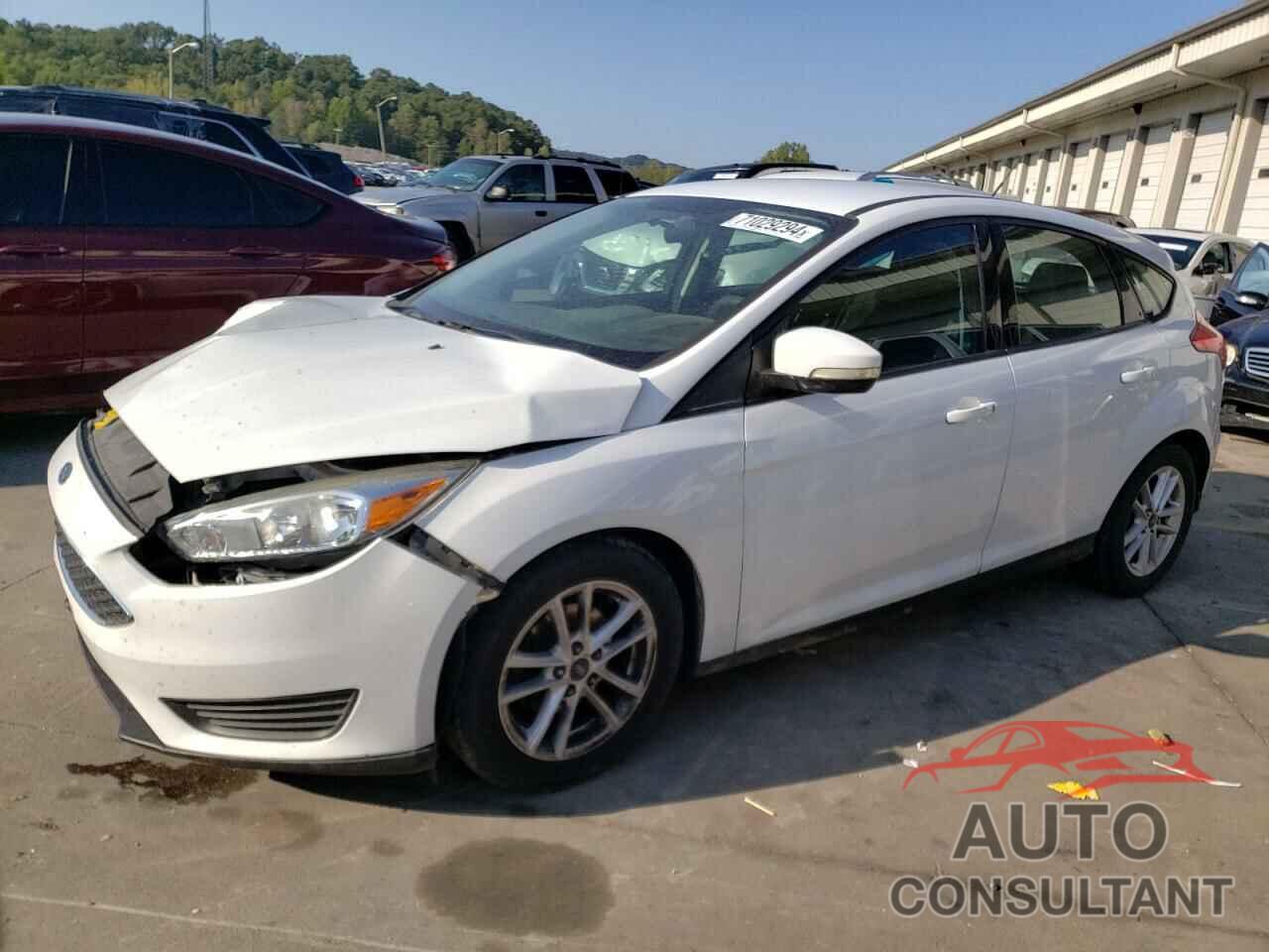 FORD FOCUS 2017 - 1FADP3K22HL296538